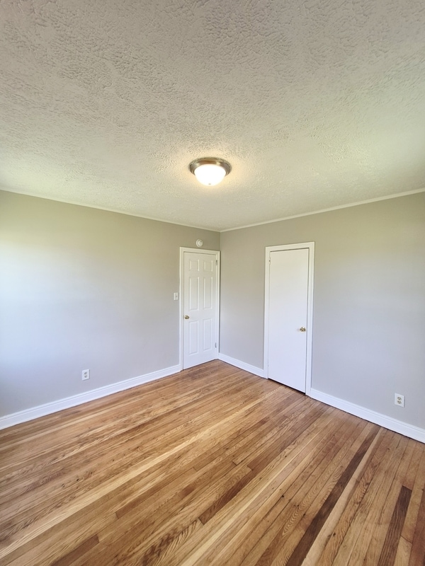 Building Photo - 2917 Creighton Rd