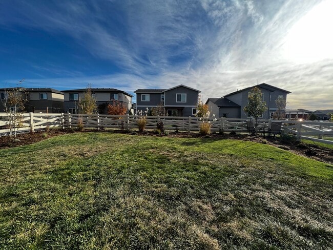 Building Photo - Modern 3 Bed, 2.5 Bath House in North Fort Collins! Available ASAP!