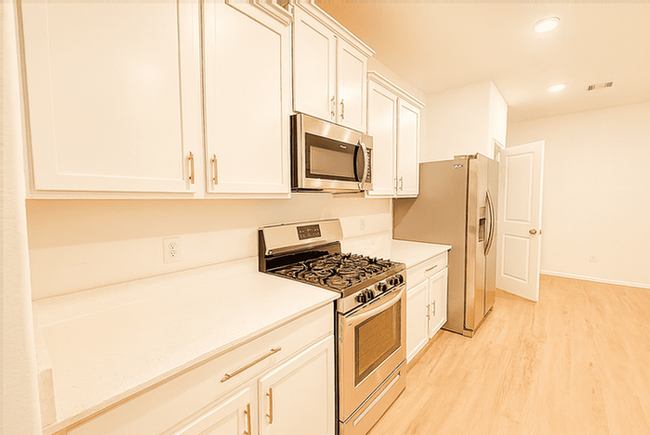 Building Photo - 1739 Sahara Dr