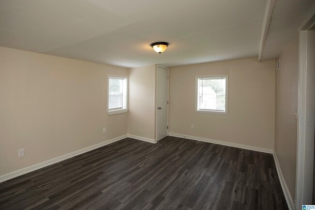 Building Photo - 1133 7th Ave