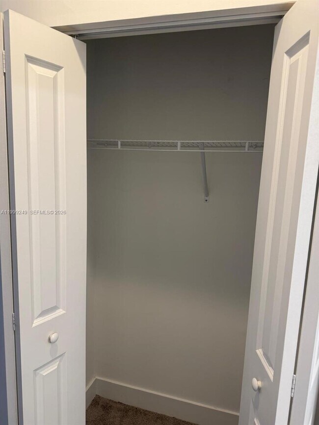 Building Photo - 5669 CERVA LN Ave