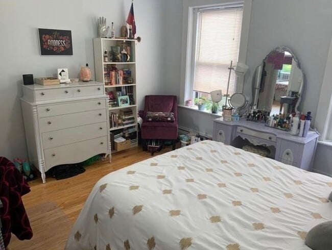 Building Photo - 83 Highland St