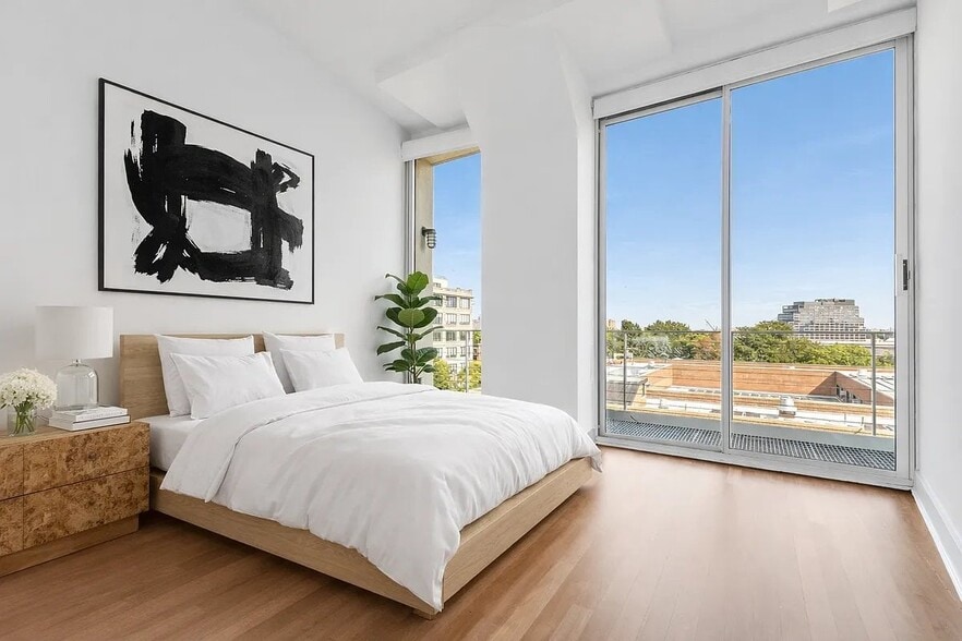 Building Photo - 99 Gold St