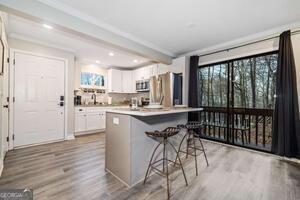 Building Photo - 2501 Fairway Oaks