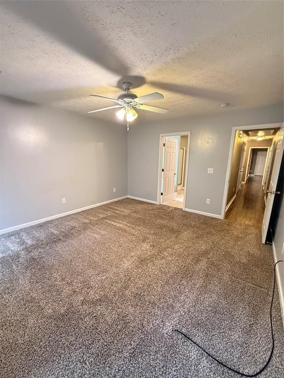 Building Photo - 406 James Ct