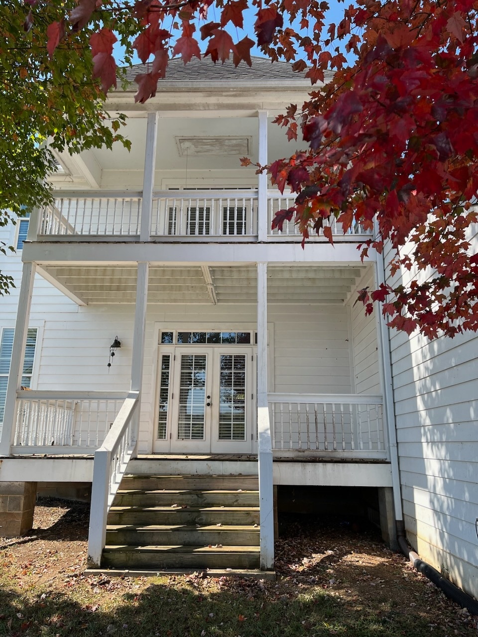 back door, facing river - 1101 Main St