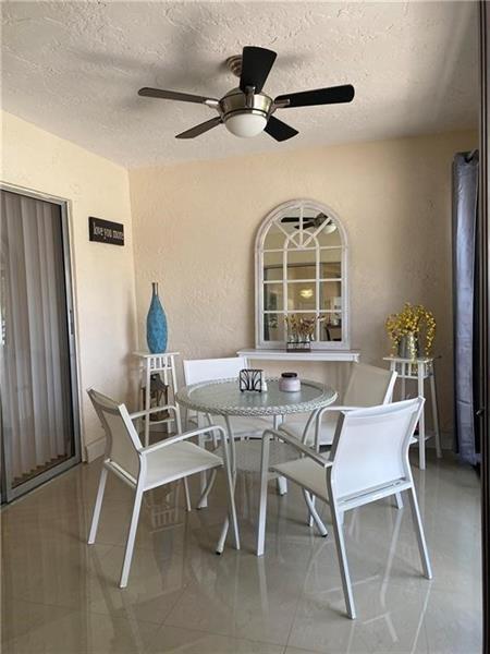 Building Photo - 8615 Jasmine Way