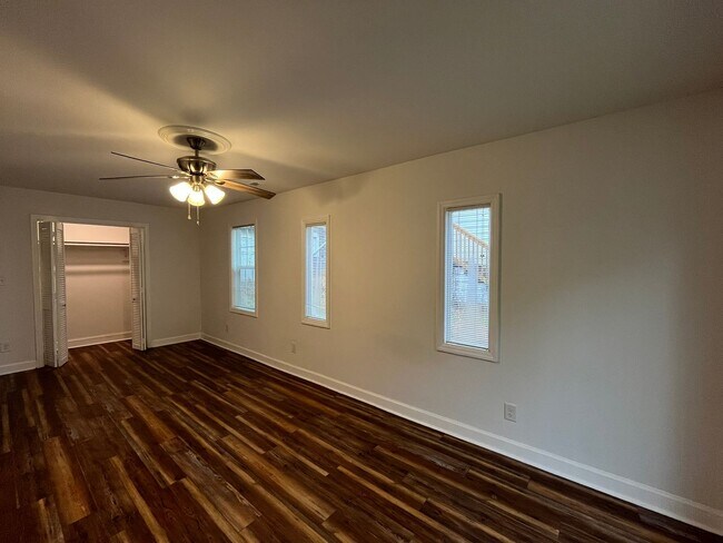 Building Photo - Newly Remodeled 3BD, 2BA Raleigh Home with Fenced Yard in Prime Location Near Downtown Raleigh, N...