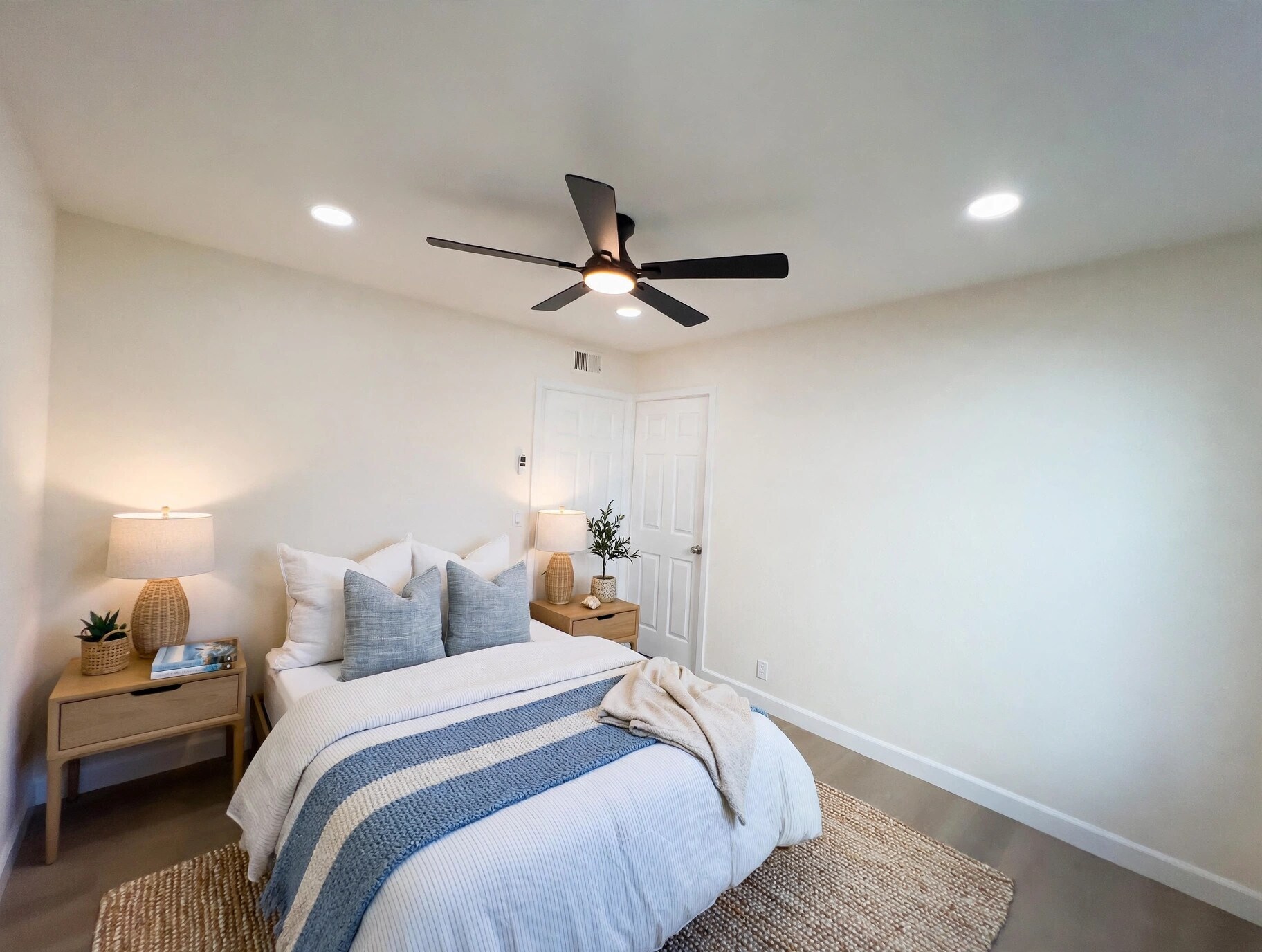 Virtually staged - 33951 Golden Lantern