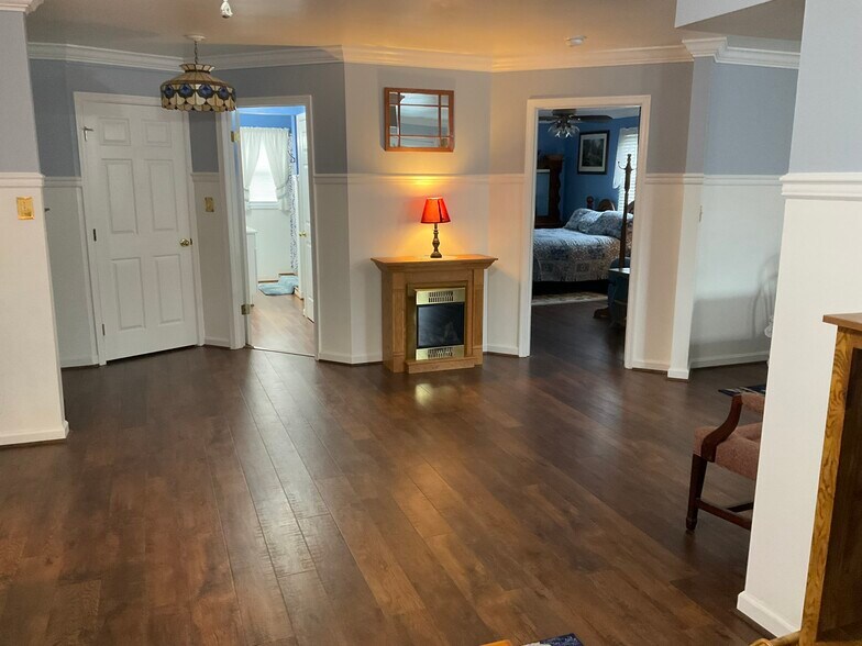 Building Photo - 36 Governors Gate Ln