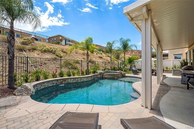 Building Photo - 36407 Yarrow Ct