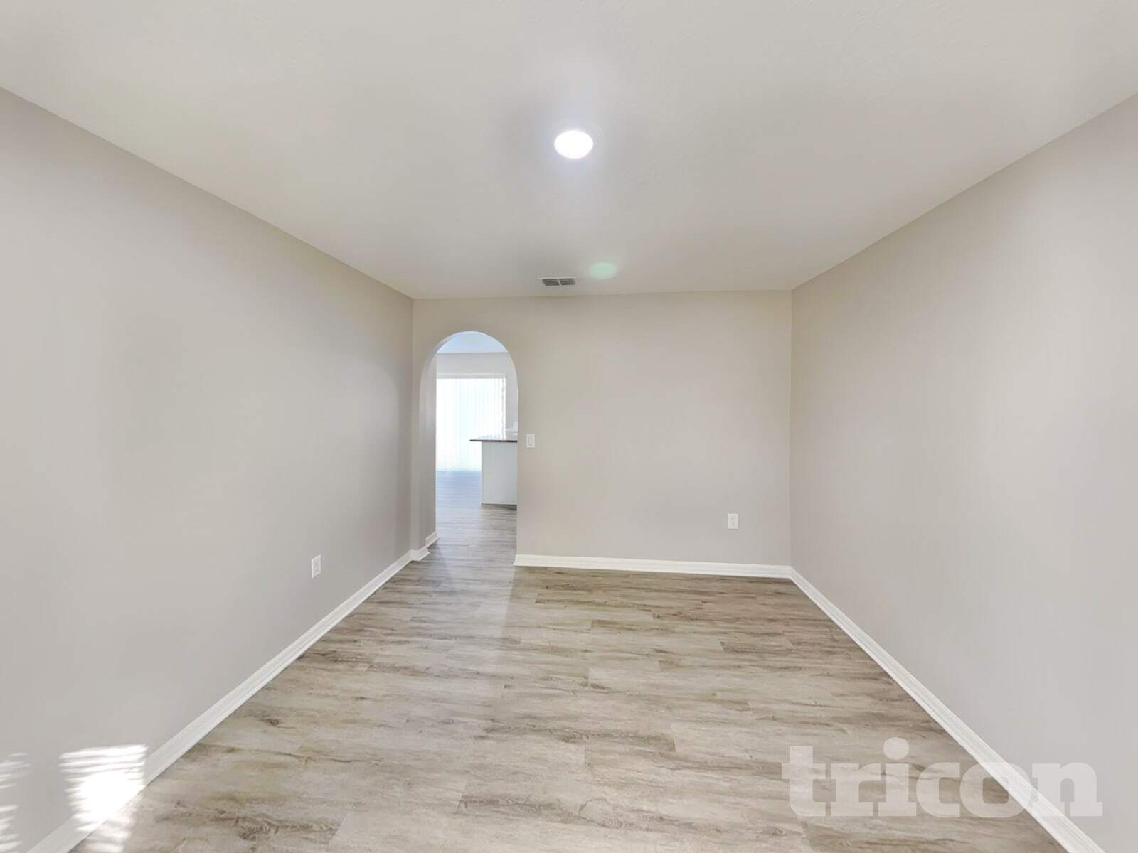 Building Photo - 2280 Kingscrest Cir