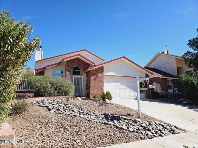 Building Photo - 7219 Oval Rock Dr