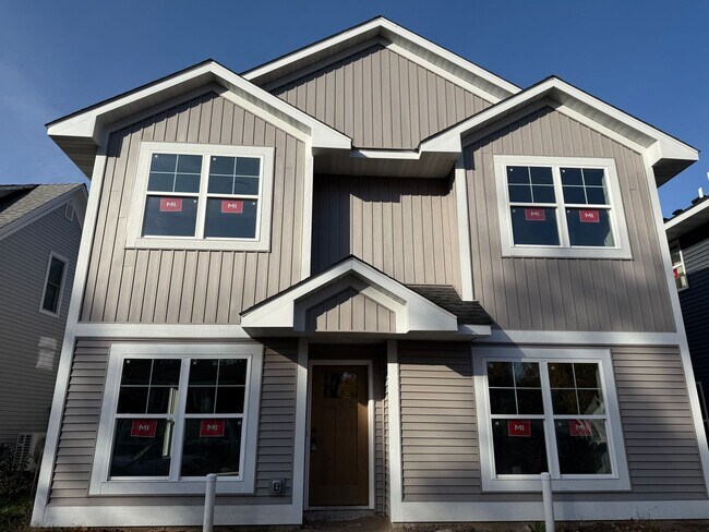 Building Photo - Available 07/01! New Build 4 bed 3 Bath in Hopkins!