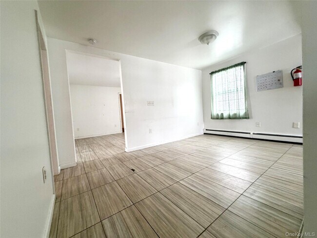 Building Photo - 14 Liberty St