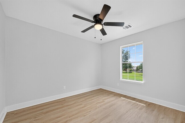 Building Photo - 19515 Fletcher Way Dr