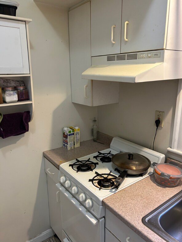 Apt 34 - 211 Park Dr
