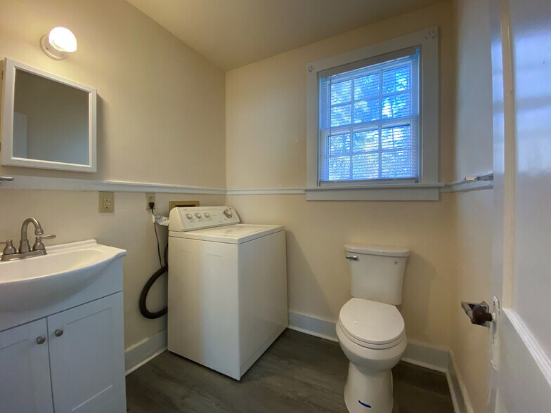 Building Photo - 715 Lafayette St