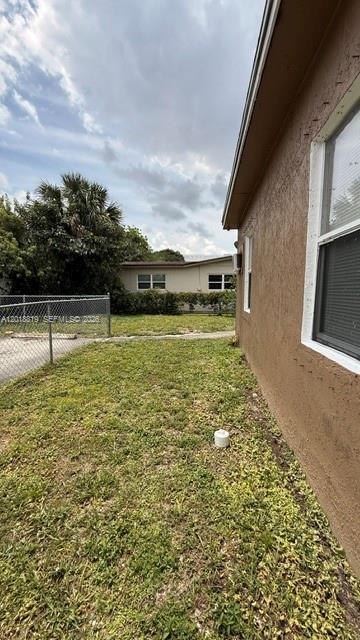 Building Photo - 646 NW 14th Terrace