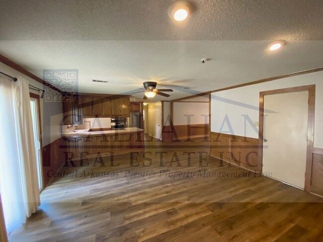 Building Photo - Jacksonville 3 Bedroom Home