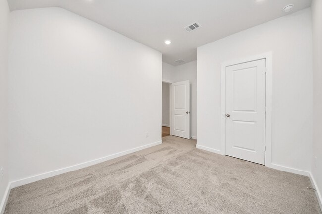 Building Photo - 31815 Autumn Spur Ln