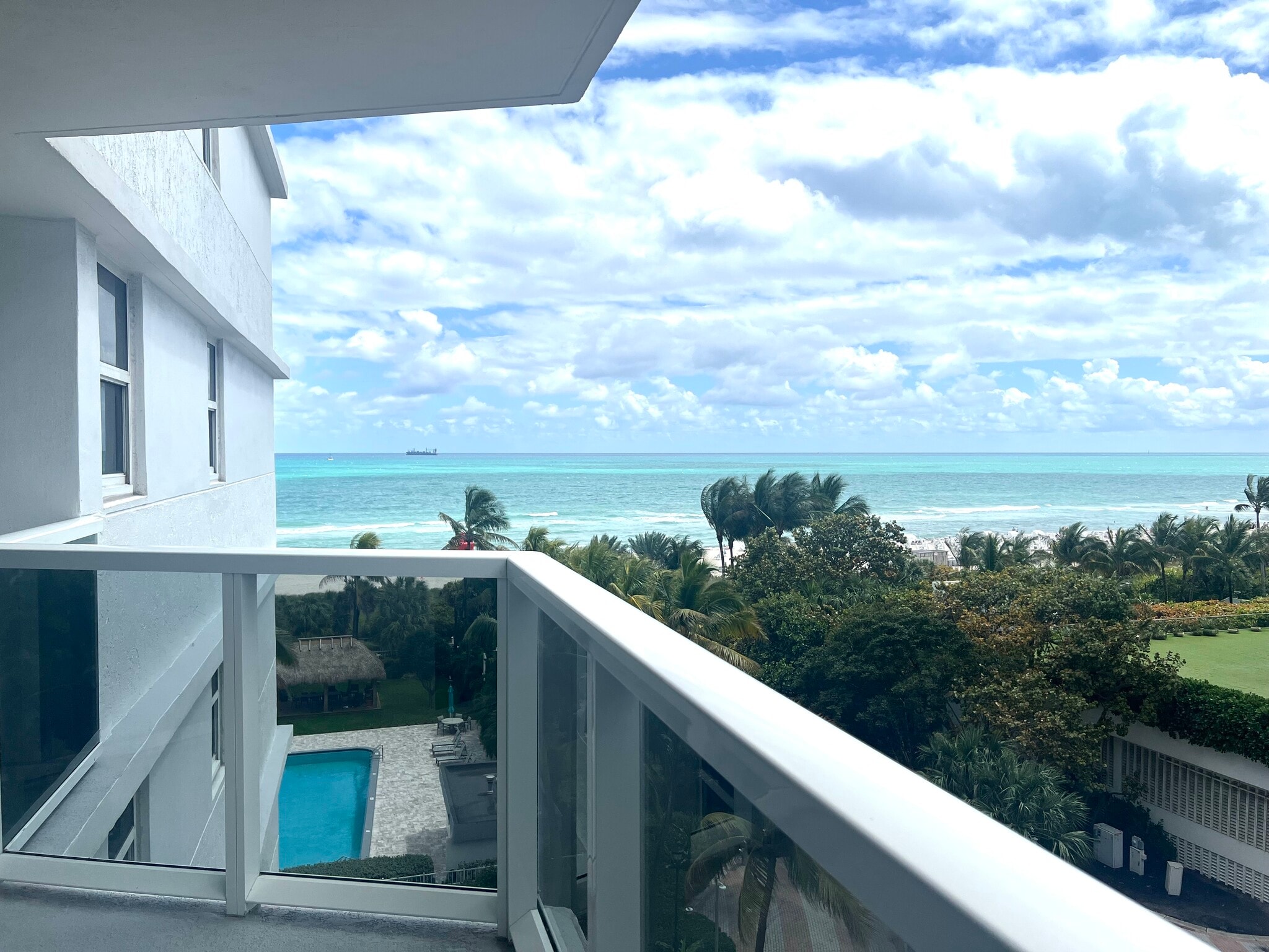 Building Photo - 2401 Collins Ave