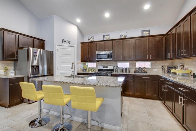 Building Photo - 16508 Pallazo Dr