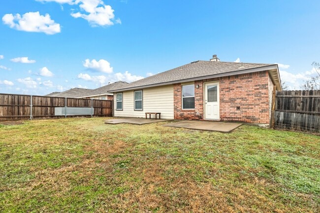 Building Photo - 1201 Lambert Dr