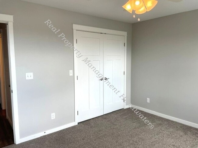 Building Photo - 3 Bedroom 2 Bath House For Rent
