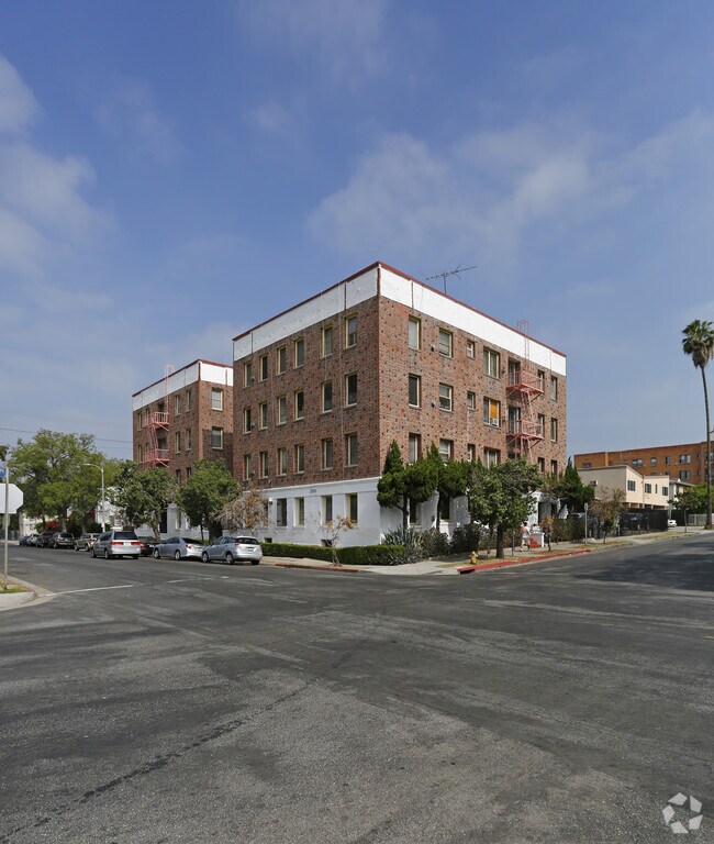 Primary Photo - 3701 W 9th St