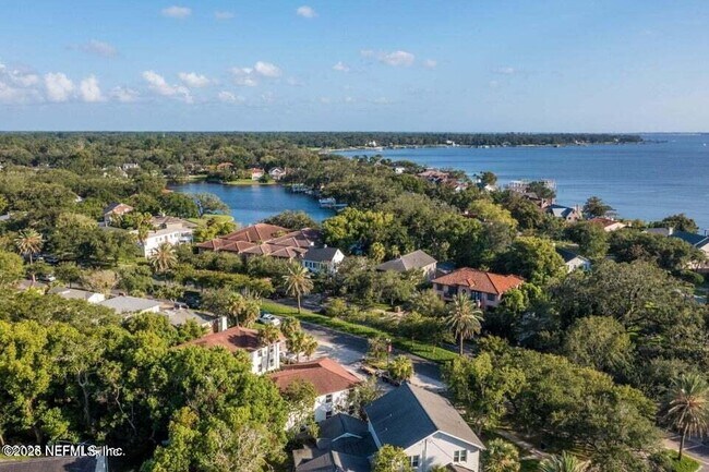 Building Photo - 1833 San Marco Blvd