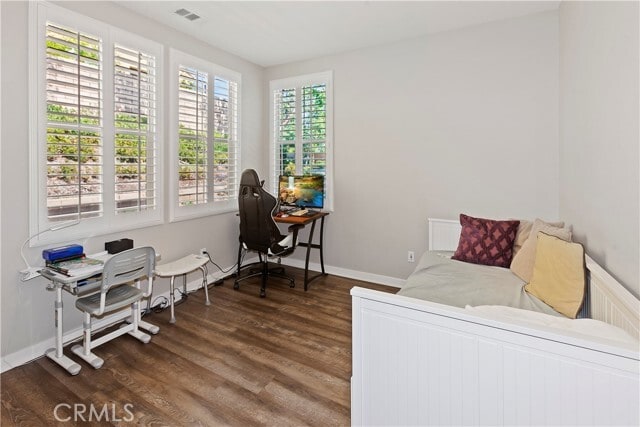 Building Photo - 10 Poppy