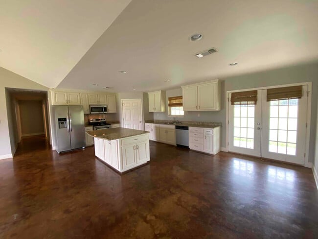 Building Photo - 7795 MS-584
