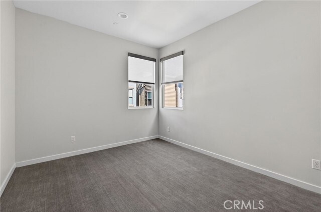 Building Photo - 1015 Somerton Dr