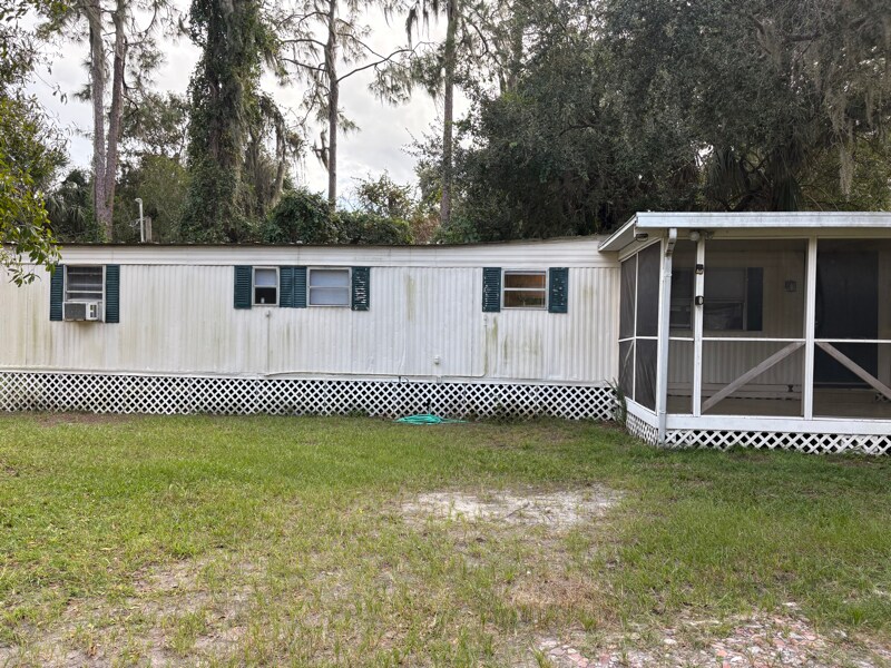 Building Photo - 10542 Lynnwood Ave