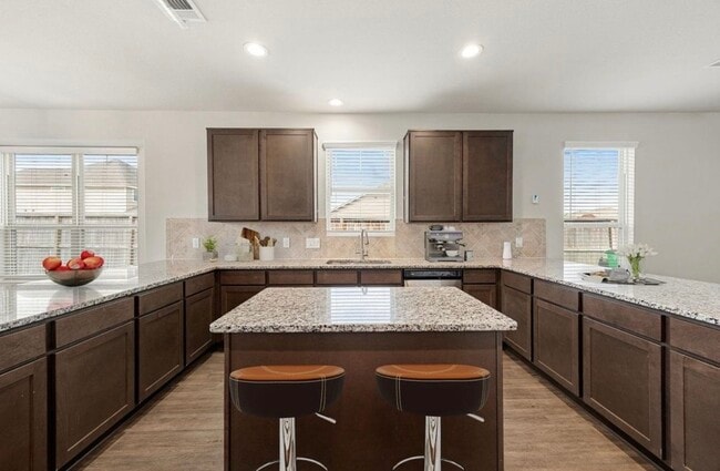 Building Photo - 17147 Devon Dogwood Trail