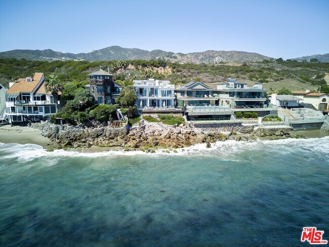 Building Photo - 24382 Malibu Rd