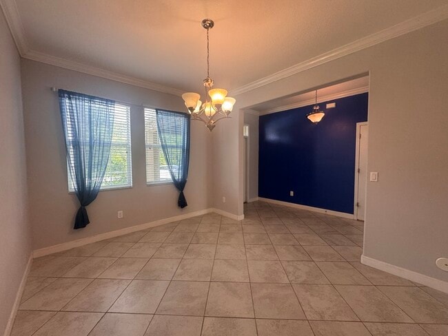 Building Photo - 4 Bedroom/3 Bathroom Enclave at Terra Bella