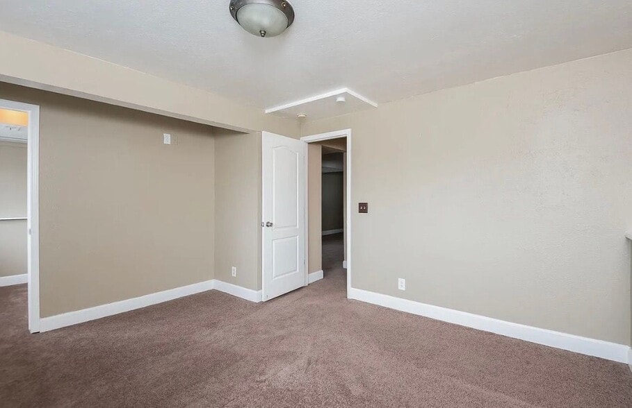 Building Photo - 4026 S Fundy Way