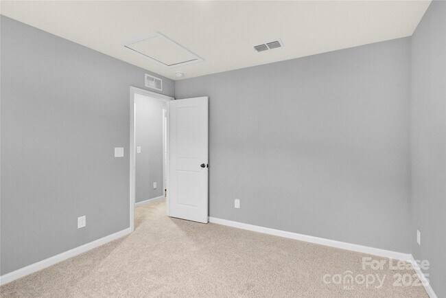 Building Photo - 3212 Coast Oak Rd