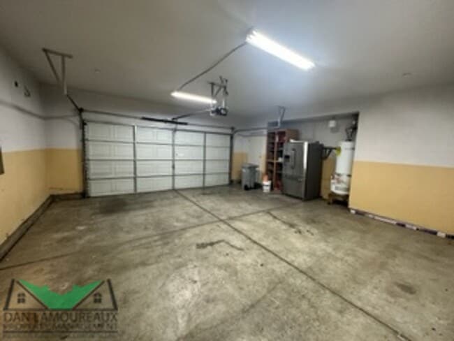 Building Photo - 1826 Lowe Dr