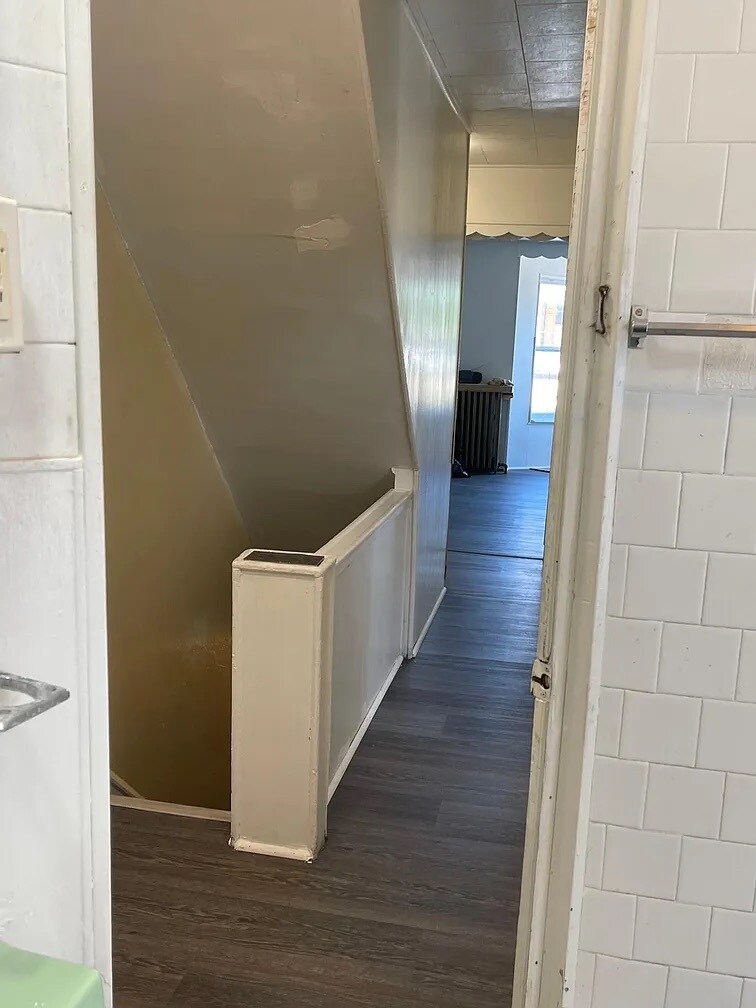 Building Photo - 140 S 12th St