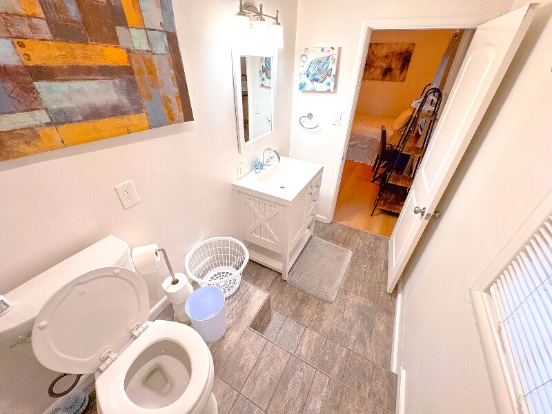 Building Photo - 1532 Cypress Ave