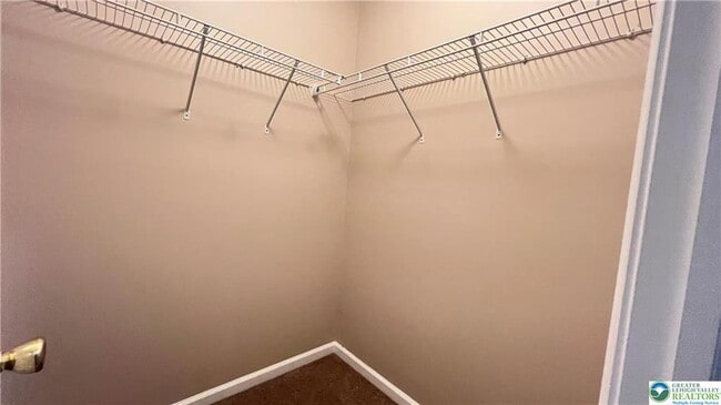 Building Photo - 2288 Creekside Dr