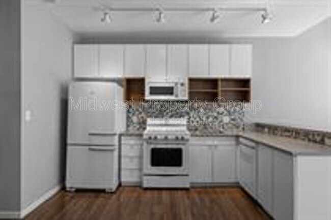 Building Photo - 4100 Lindell Blvd