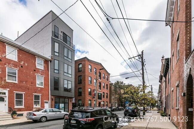 Building Photo - Absolutely Gorgeous  Newly Built Apartment...