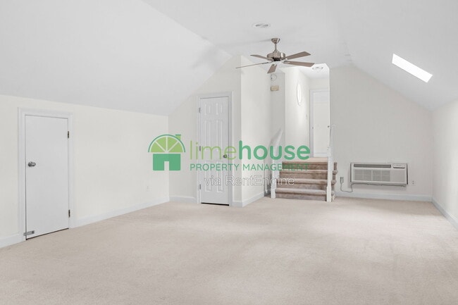 Building Photo - 948 Forest Lakes Cir