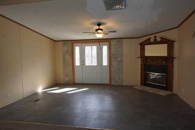 Building Photo - 8008 County Rd 69.1