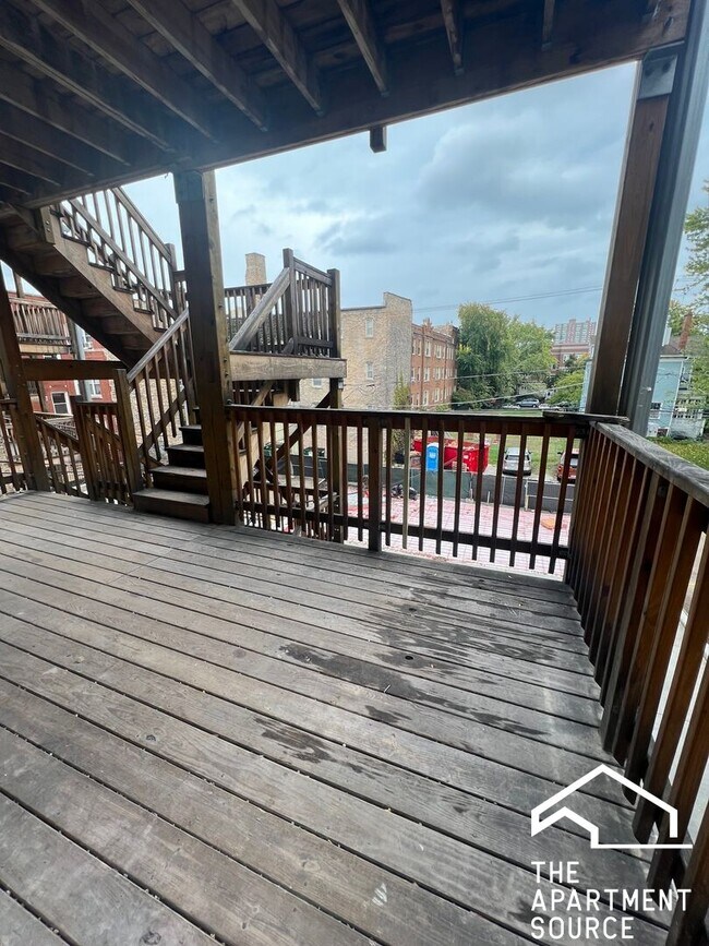 Building Photo - 4641 Malden St