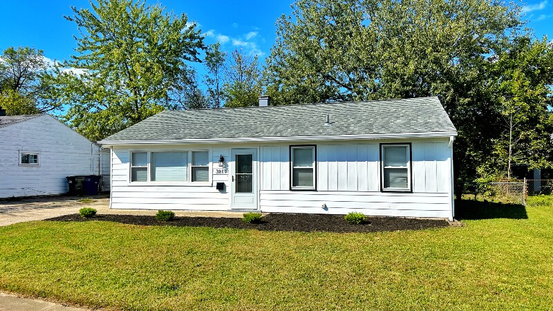 Primary Photo - 3817 Palmerston Ave